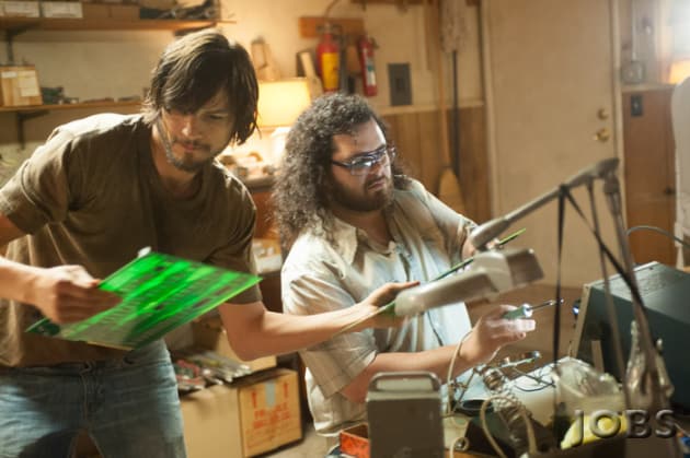 Josh Gad Ashton Kutcher in Jobs