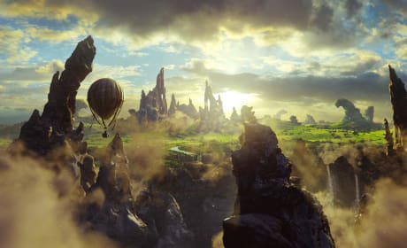 Oz: The Great and Powerful Shows off Beautiful Art Direction in New Stills