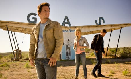 Transformers Age of Extinction Still: Mark Wahlberg Strikes a Pose