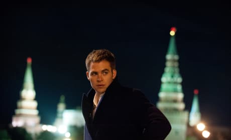 Chris Pine Stars in Jack Ryan Shadow Recruit