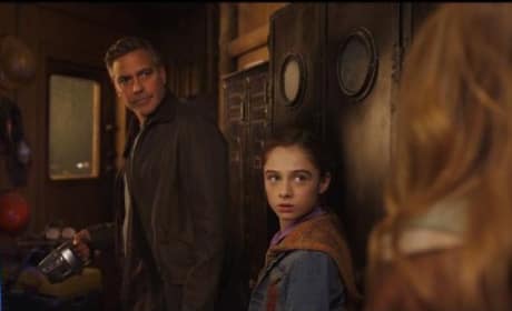 George Clooney Britt Robertson Tomorrowland