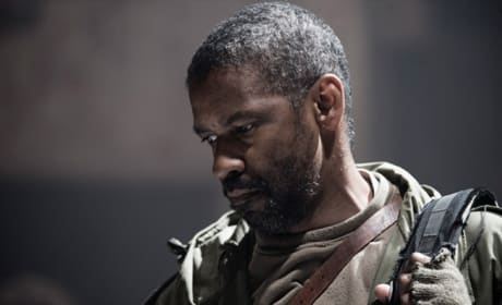 Denzel Washinton as Eli