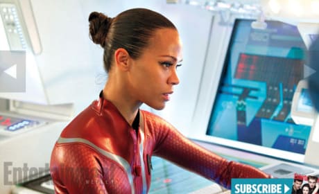 Zoe Saldana Star Trek Into Darkness Still