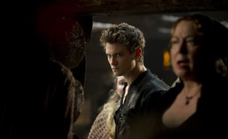 Shiloh Fernandez as Peter