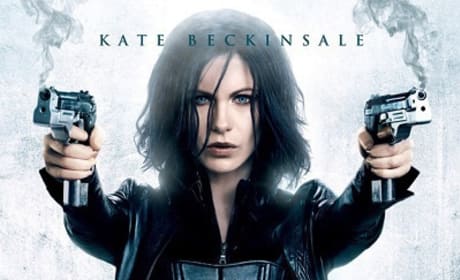 Kate Beckinsale in Underworld Awakening Poster