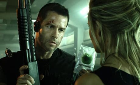 Lockout Star Guy Pearce