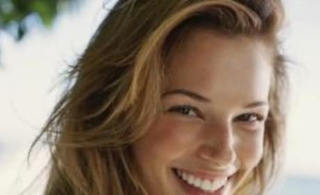 Amanda Righetti Lands Female Leads in New Friday the 13th Movie 