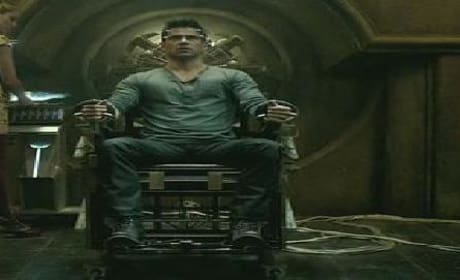 Total Recall Trailer: Colin Farrell Finds the Truth