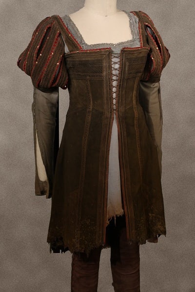 Snow White's Costume in Snow White and the Huntsman