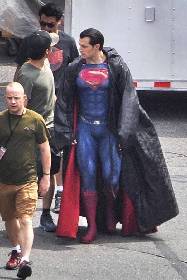 Henry Cavill Superman v Batman: Dawn of Justice Set Photo