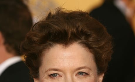 Annette Bening, Morgan Freeman Set To Star In The Third Act