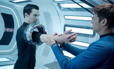 Benedict Cumberbatch Karl Urban Star Trek Into Darkness