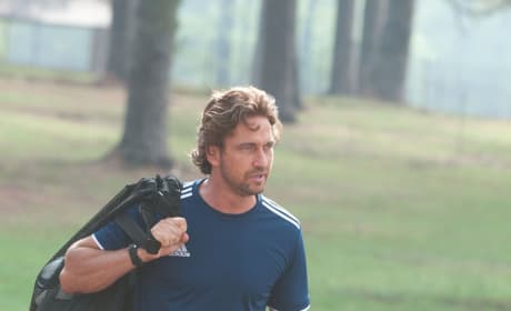 Playing for Keeps Stills: Gerard Butler as an Ex-Soccer Star