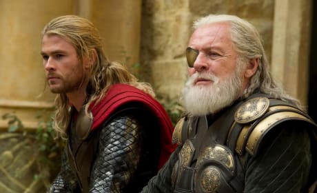 Thor The Dark World Anthony Hopkins Chris Hemsworth