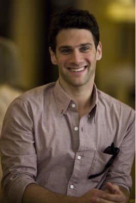 Justin Bartha as Doug Billings