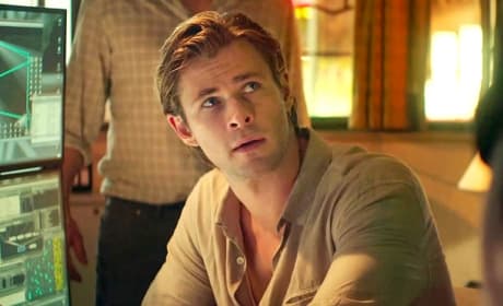 Chris Hemsworth Blackhat Movie Photo