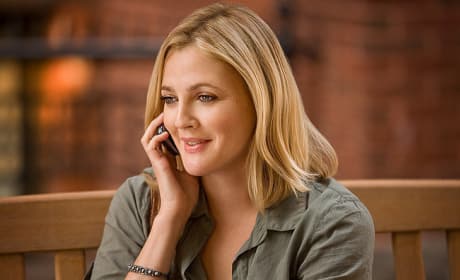 Drew Barrymore to Produce and Direct Heist Society