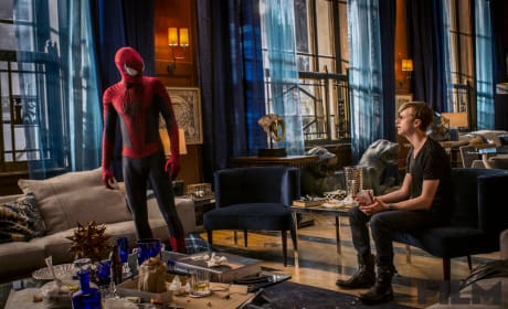 5 The Amazing Spider-Man Photos: Spidey Meets Harry Osborn
