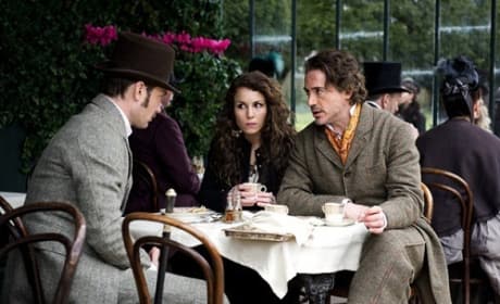 Robert Downey Jr and Jude Law in Sherlock Holmes: A Game of Shadows