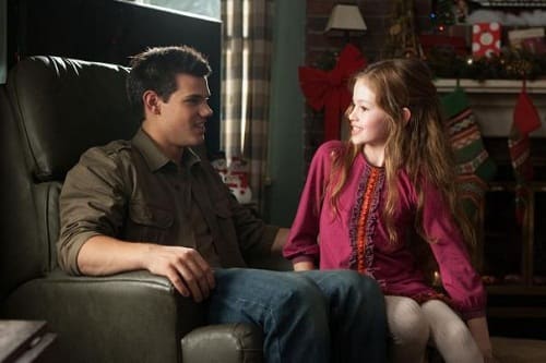 McKenzie Foy and Taylor Lautner in Breaking Dawn Part 2