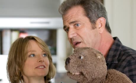 The Beaver Movie Review: A Dark, Realistic Look at Mental Illness