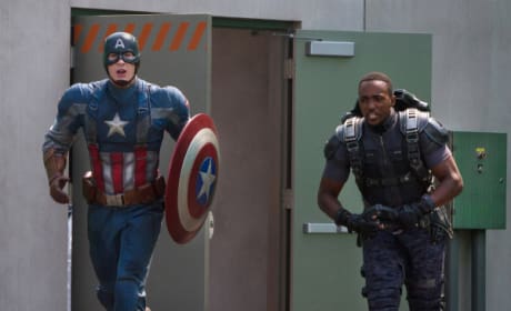 Captain America The Winter Woldier Anthony Mackie Chris Evans