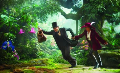 Oz: The Great and Powerful Sees Four New Stills