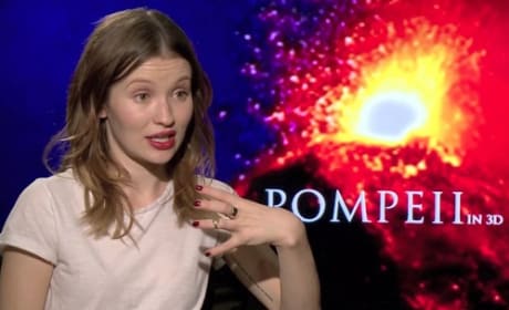 Pompeii Exclusive: Emily Browning Compares Paul W.S. Anderson & Zack Snyder