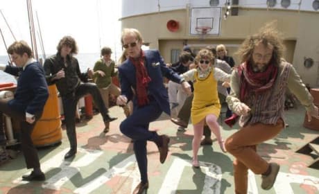 The cast dances!