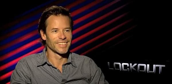 Guy Pearce Lockout Interview