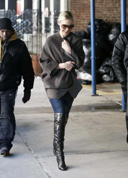 Katherine Heigl on New Year's Eve Set