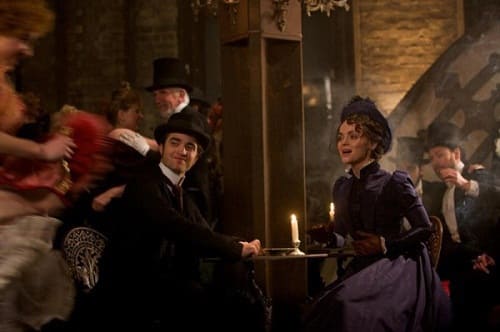 Robert Pattinson and Christina Ricci in Bel Ami