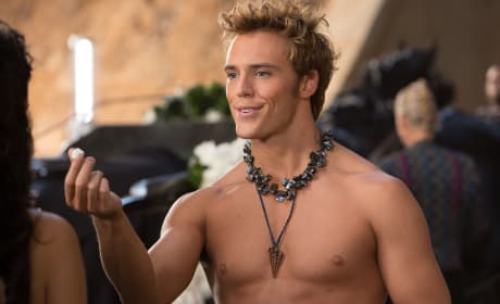 Catching Fire: First Finnick Image of Sam Claflin