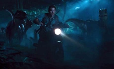 Chris Pratt Jurassic World Still