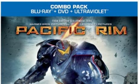 Pacific Rim DVD/Blu-Ray Combo Pack