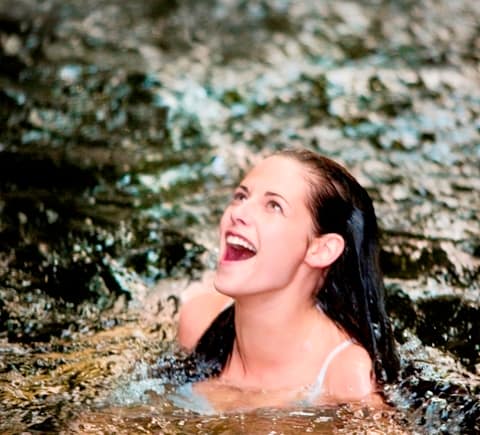 Kristen Stewart Swims in Breaking Dawn