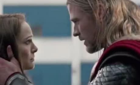 Thor The Dark World Natalie Portman Chris Hemsworth