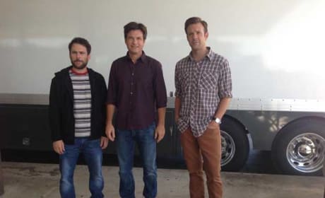 Jason Bateman Jason Sudeikis Charlie Day Horrible Bosses 2 Set