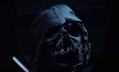 9 Biggest Moments from the Star Wars The Force Awakens Trailer! 