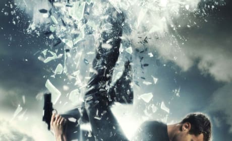 Insurgent Final Poster: Tris & Theo Take Aim!