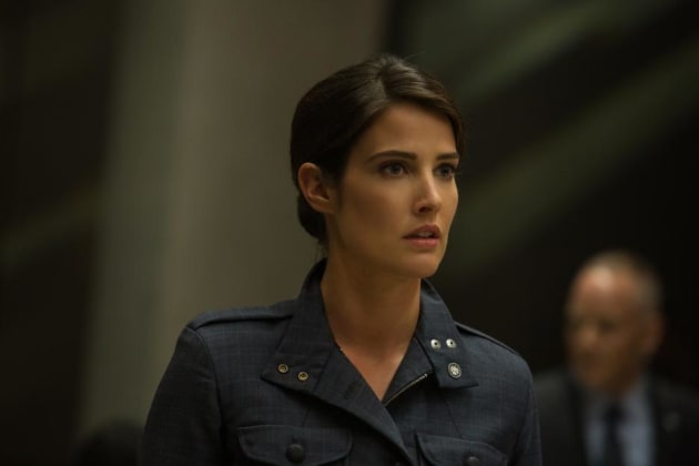Cobie Smulders is back!