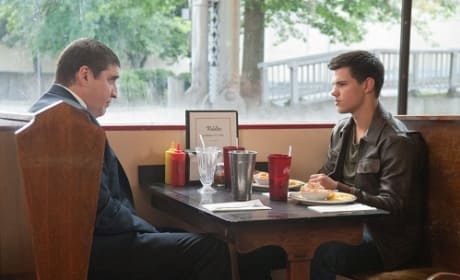 Alfred Molina and Taylor Lautner in Abduction