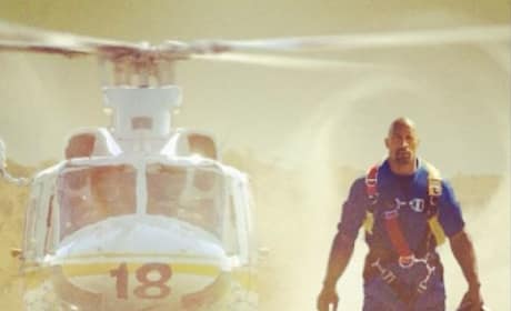 San Andreas First Photo: Dwayne Johnson Survives Earthquake 