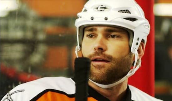 Seann William Scott Stars in Goon