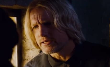 Catching Fire Clip: Katniss Asks Haymitch For Help