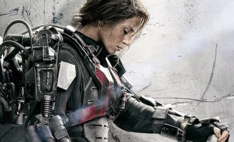 Edge of Tomorrow Emily Blunt Poster