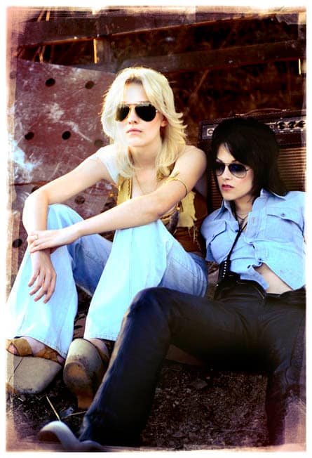 Dakota and Kristen Go Retro