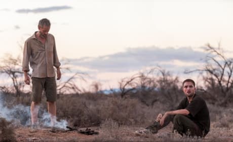 The Rover Robert Pattinson And Guy Pearce