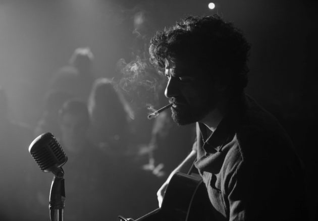 Oscar Isaac Inside Llewyn Davis
