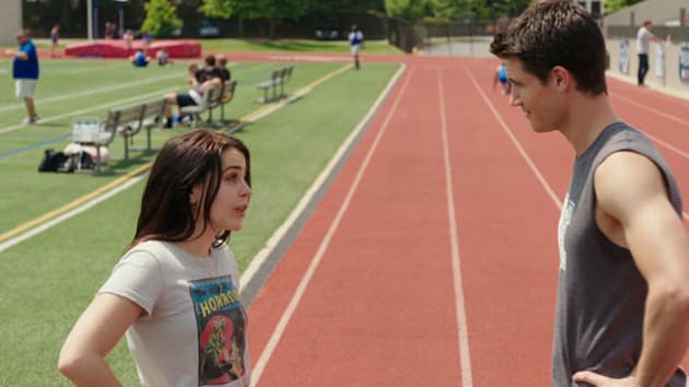 The DUFF Robbie Amell Mae Whitman Still